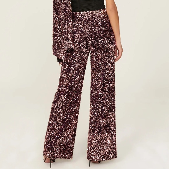 BADGLEY MISCHKA Sequin Blazer and Pant Set 8/10 - Picture 6 of 16